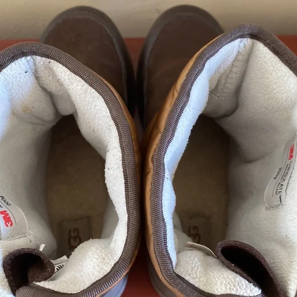 UGG TOTY WEATHER boots - Picture 3 of 5